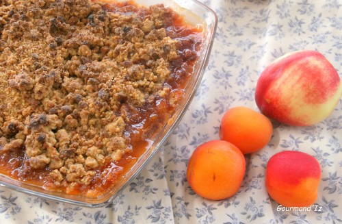 crumble, speculoos, abricots, nectarines